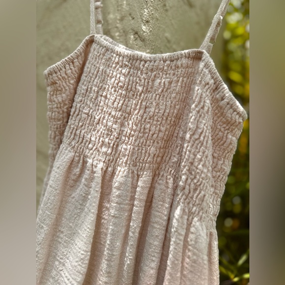 VICI COLLECTION 🌺 Haley Cotton Smocked Frayed Hem Babydoll Flowy Top Beige - Picture 7 of 8